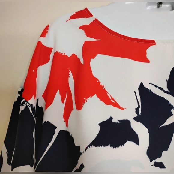 14th & Union Oversized Floral Blouse Size Large - Picture 4 of 10